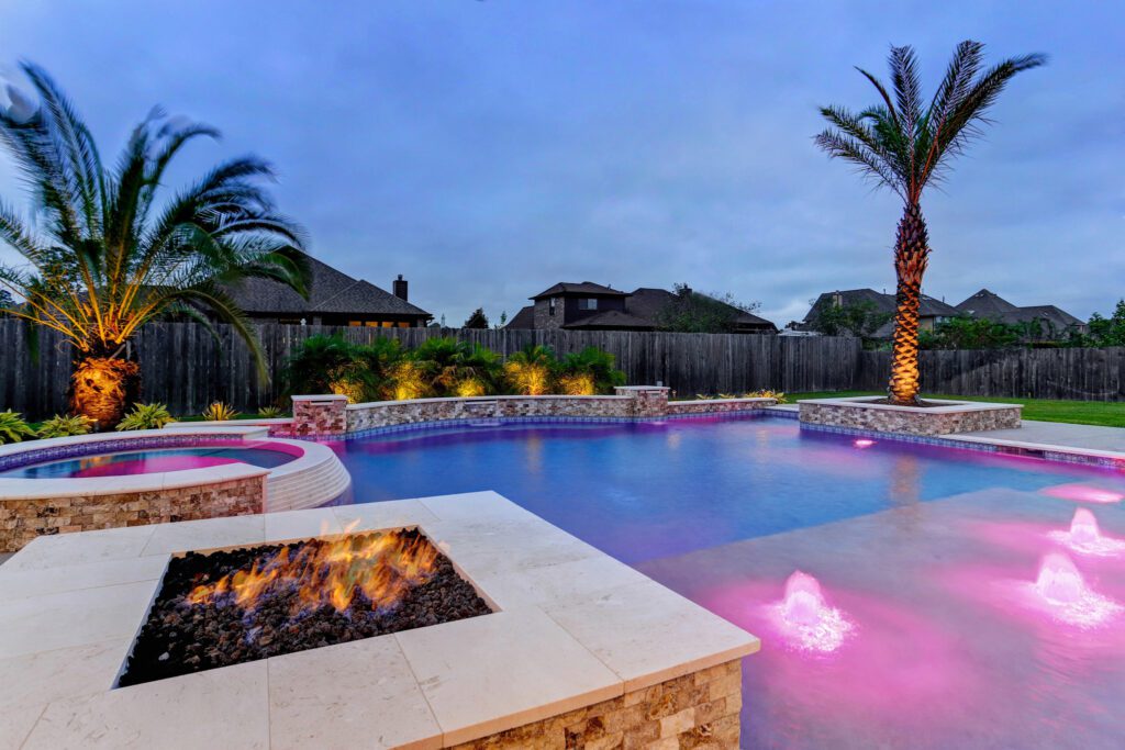 White Oak Outdoors. Luxury Custom Pool Design in the Woodlands.